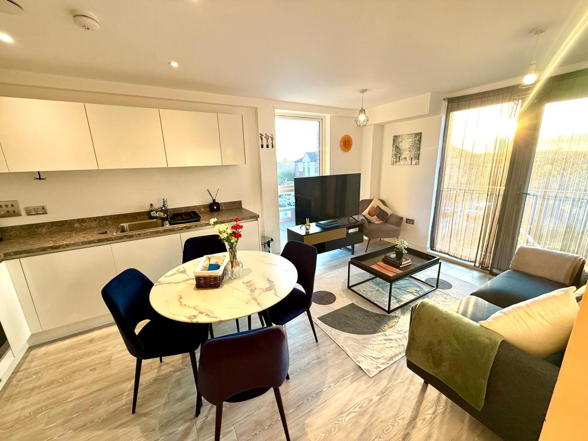 شقة Relaxing 1-Bed Flat In Salford With Street Parking مانشستر المظهر الخارجي الصورة